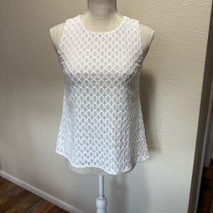 Ann Taylor White Embroidered Chain Line Sleeveless Lined Top - Size XXSP